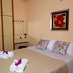 Mary's House Апартаменты