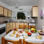 Mary's House * Аргостолион
